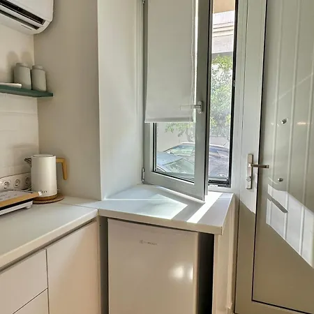 Microhome In Philopappos Hill Apartment Athens