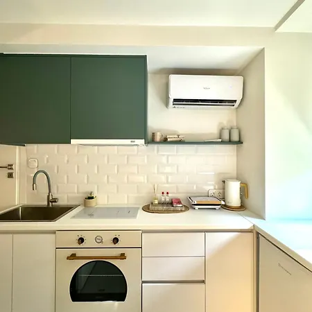 Microhome In Philopappos Hill * Athens