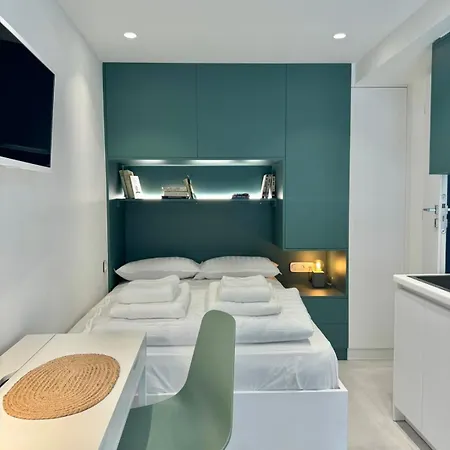 Microhome In Philopappos Hill Apartment *